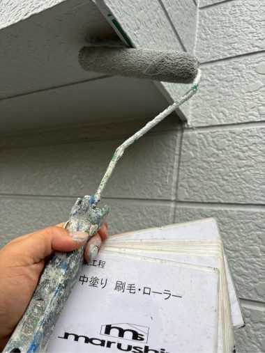外壁：中塗り