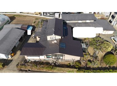 屋根：カバー工法後