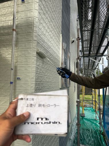 外壁：上塗り ローラー