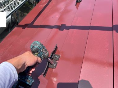 屋根：雪止め交換