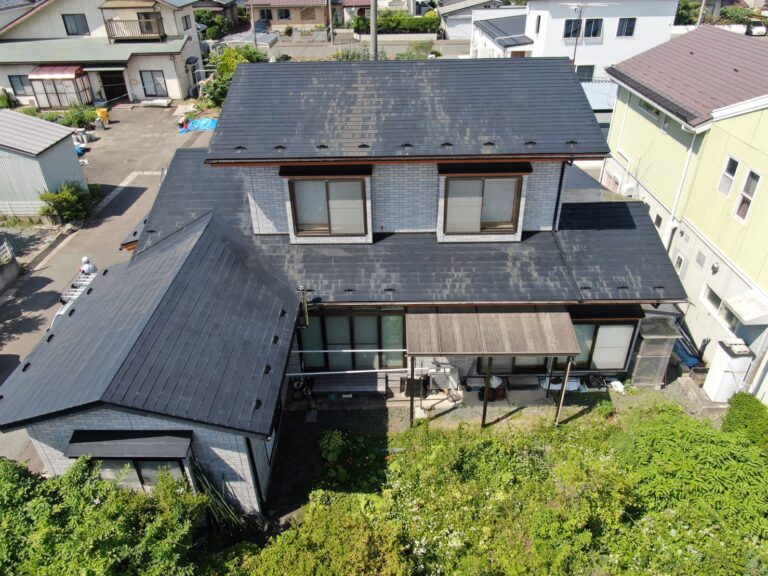 紫波町　O様邸屋根葺変・破風塗装工事