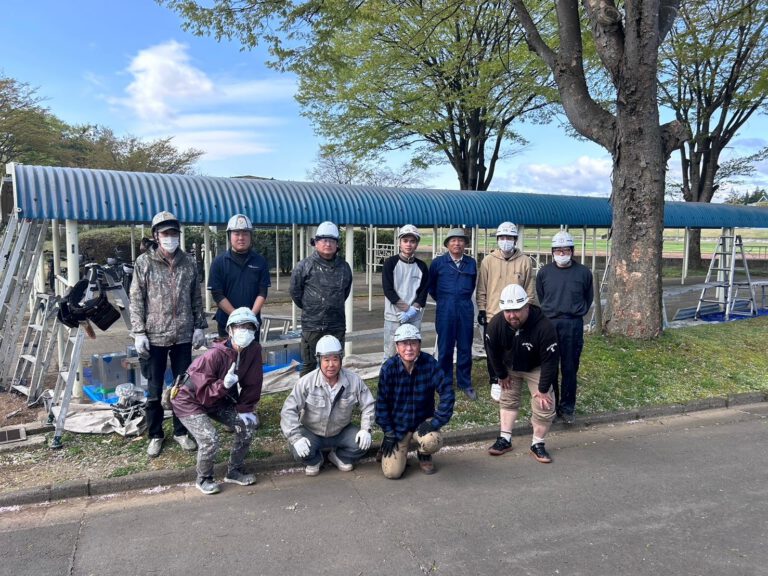 毎年恒例！紫波総合体育館の駐輪場屋根塗装ボランティア(^^♪